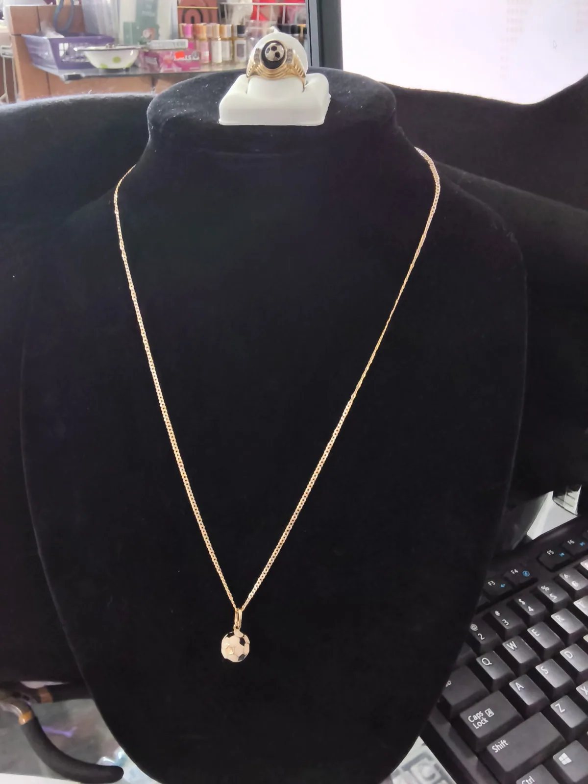 Fine Chain with Petite Pendant